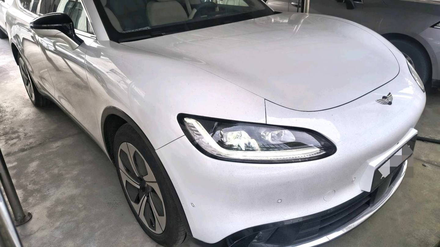 YUANHANG 2023 H8  560km 4WD Premium Edition