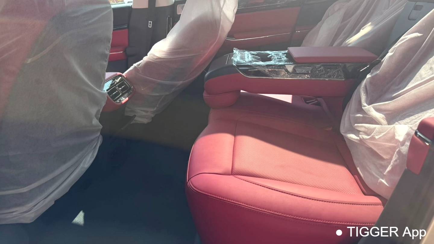 YUANHANG 2024 Y6 810km rear wheel drive premium version