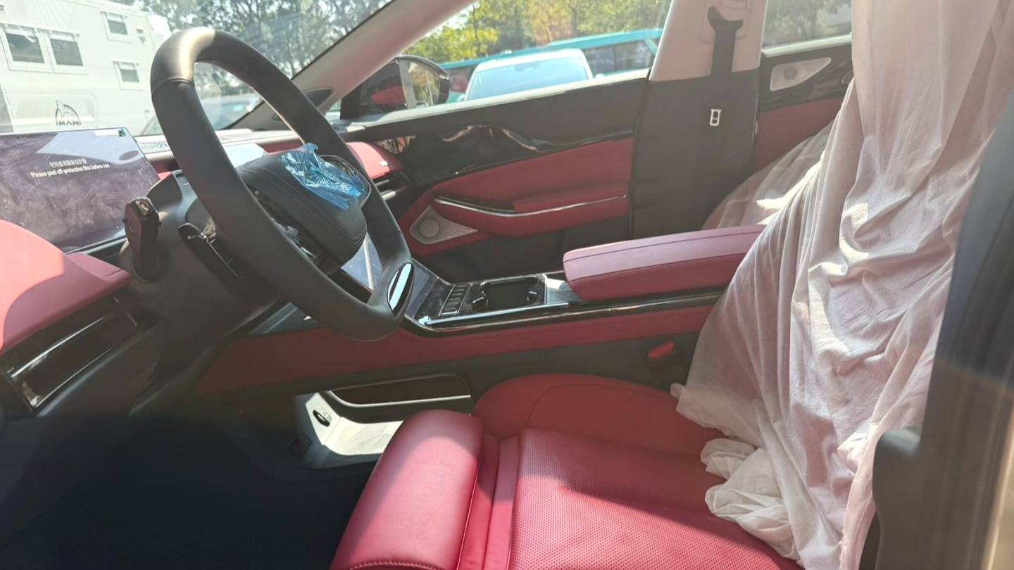 YUANHANG 2024 Y6 810km rear wheel drive premium version