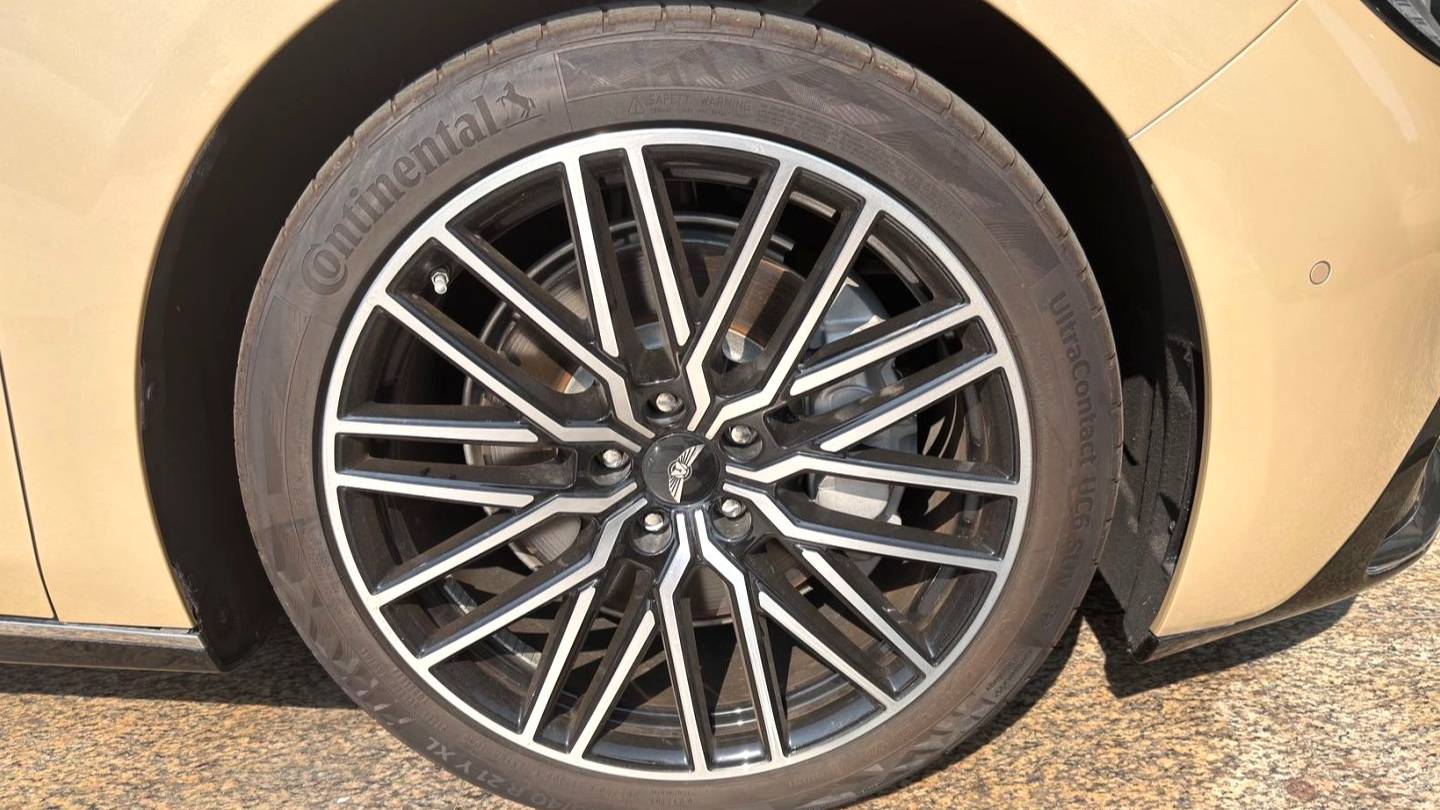 YUANHANG 2024 Y6 810km rear wheel drive premium version