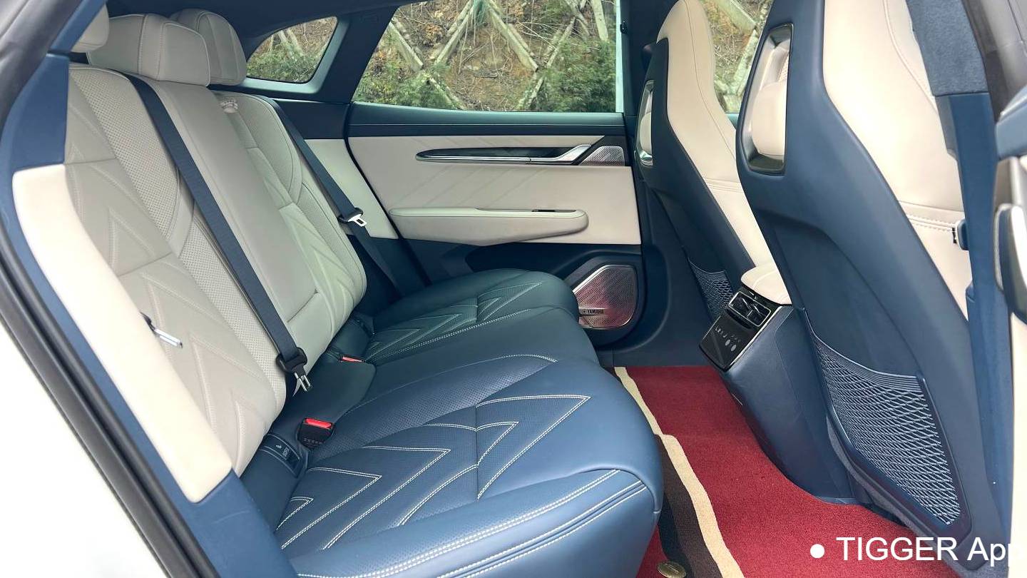 ZEEKR 2023 001 ME version 100kWh