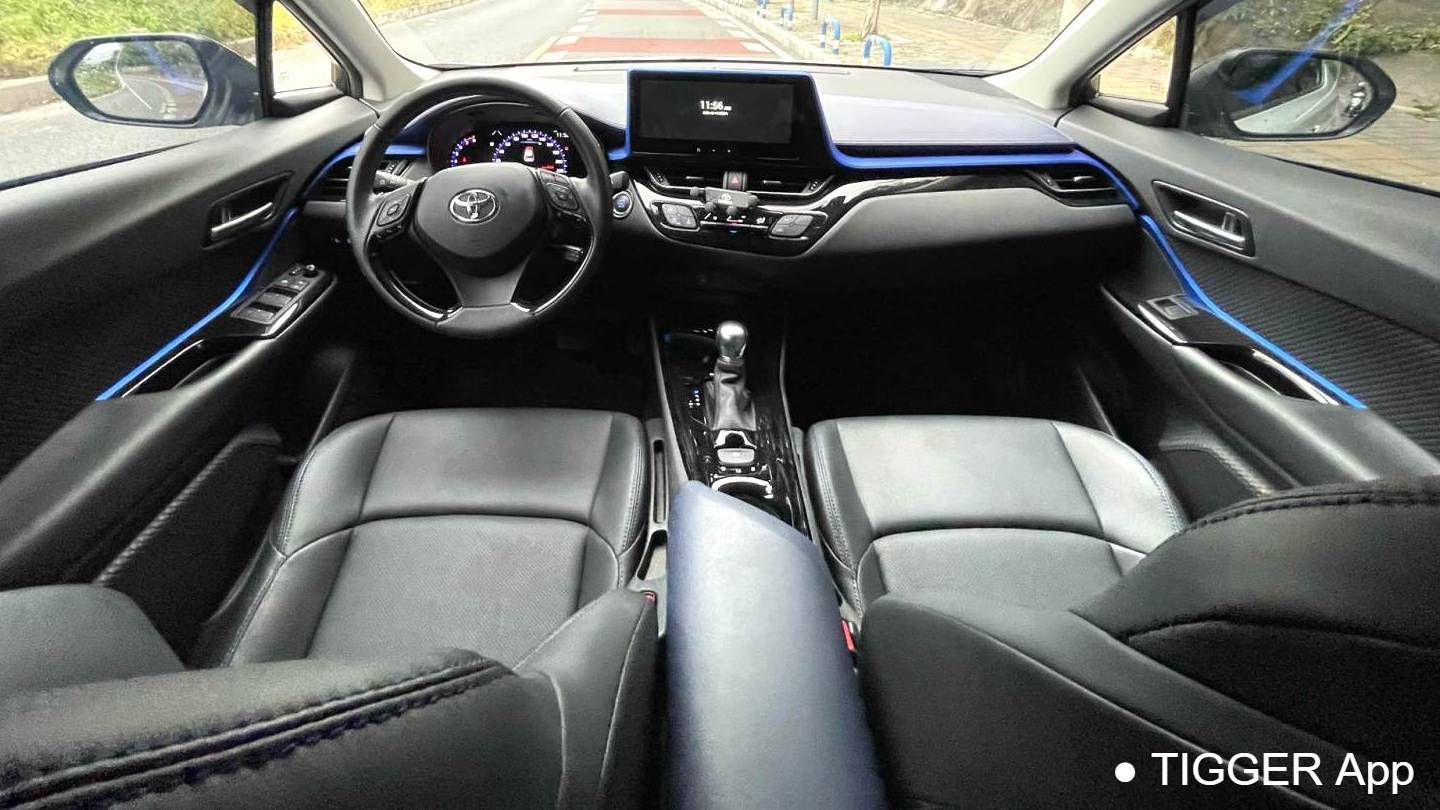 Toyota 2023 C-HR 2.0L Luxury Edition