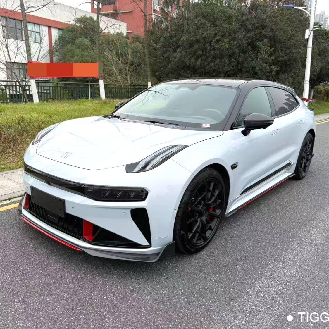 ZEEKR 2023 001FR FR version 100kWh سيارة مستعملة