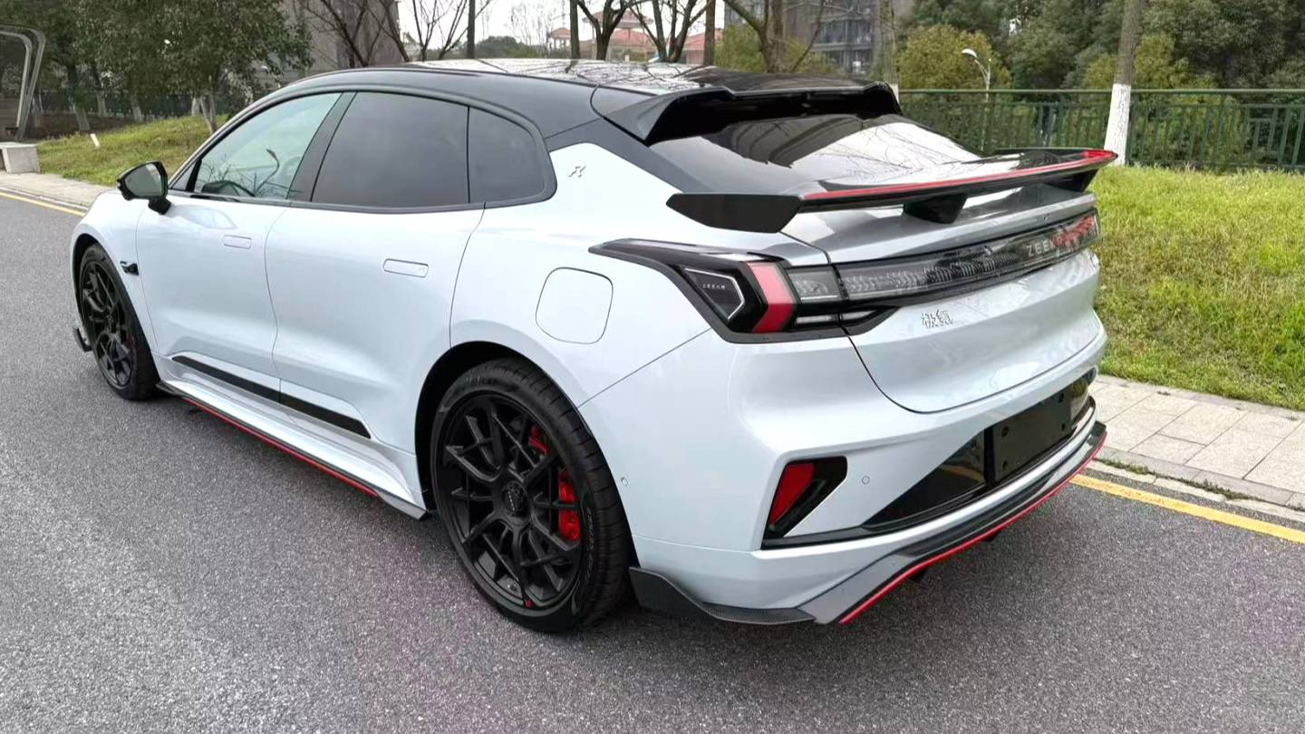 ZEEKR 2023 001FR FR version 100kWh