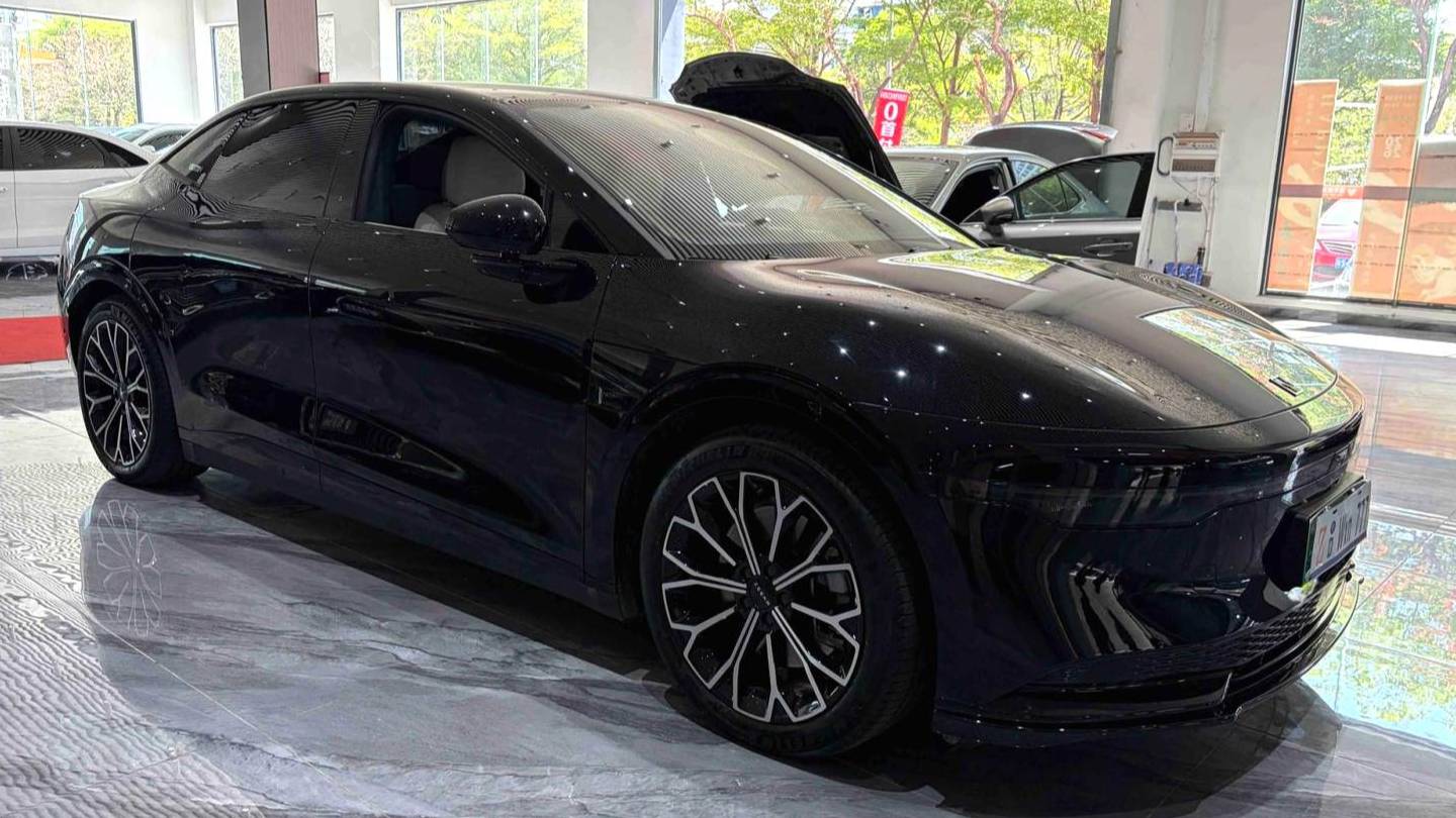 ZEEKR 2024 007 Rear wheel drive enhanced version 75kWh