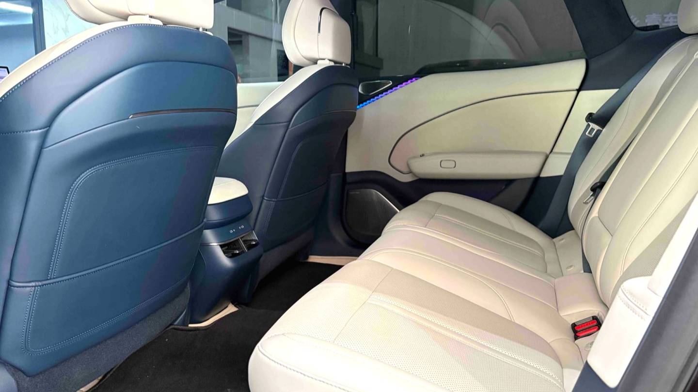 ZEEKR 2024 007 Rear wheel drive enhanced version 75kWh