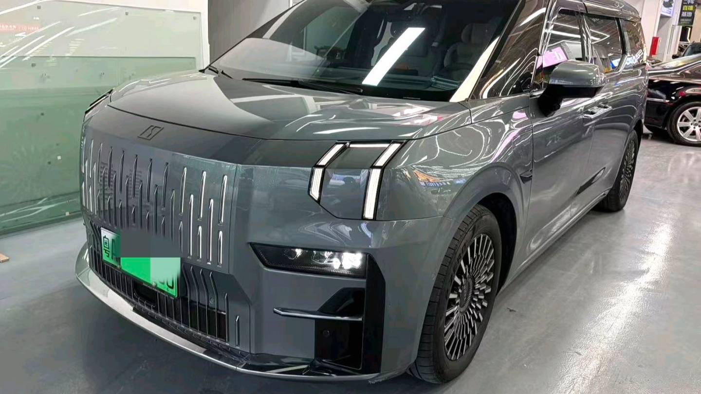 ZEEKR 2024 009 Six seat executive version four-wheel drive 108kWh