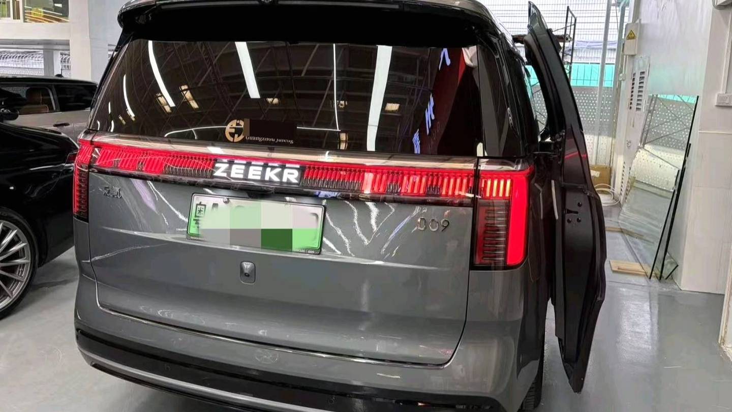 ZEEKR 2024 009 Six seat executive version four-wheel drive 108kWh