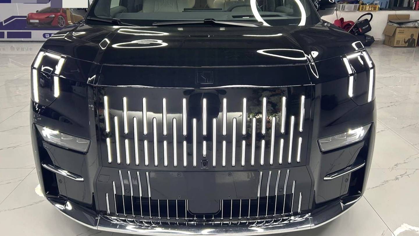 ZEEKR 2024 009 Seven seater aisle version four-wheel drive 108kWh