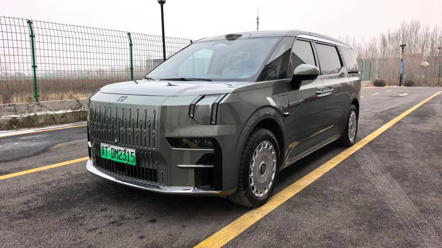 ZEEKR 2024 009 Seven seater aisle version four-wheel drive 108kWh