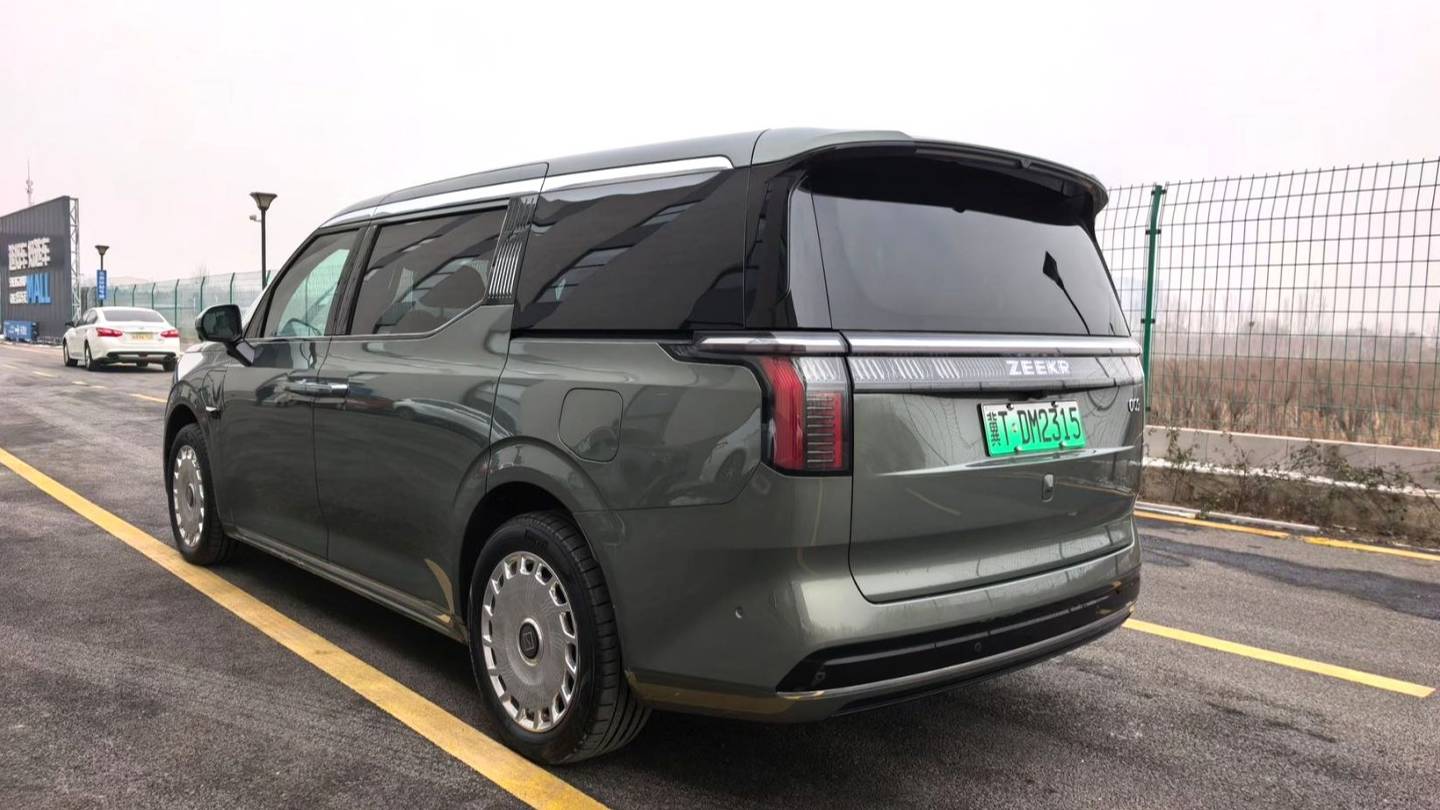 ZEEKR 2024 009 Seven seater aisle version four-wheel drive 108kWh