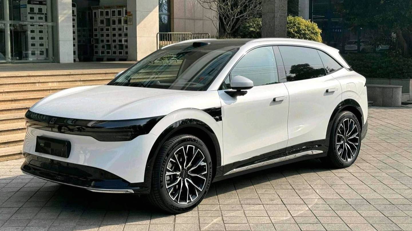 ZEEKR 2025 7X 100kWh Long Range 4WD Intelligent Driving Edition