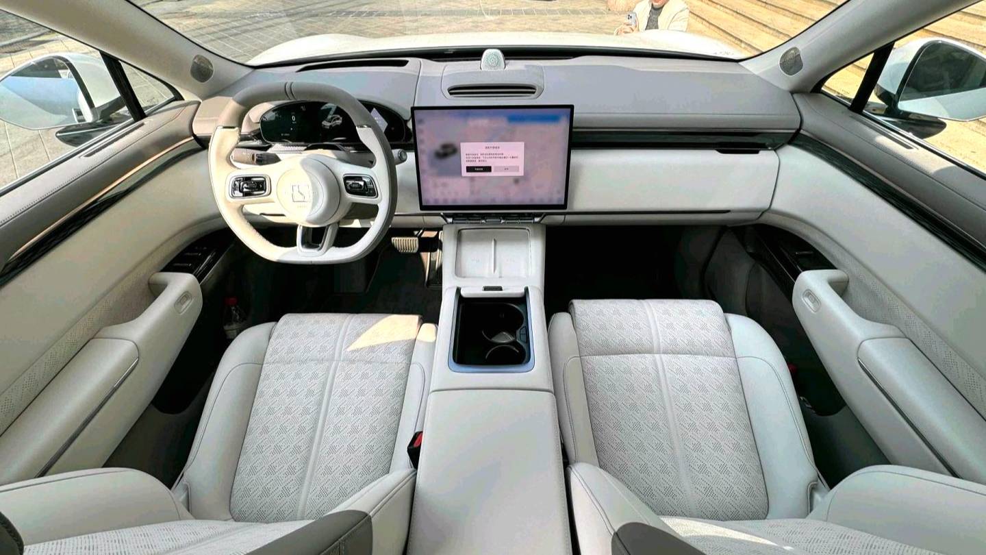 ZEEKR 2025 7X 100kWh Long Range 4WD Intelligent Driving Edition