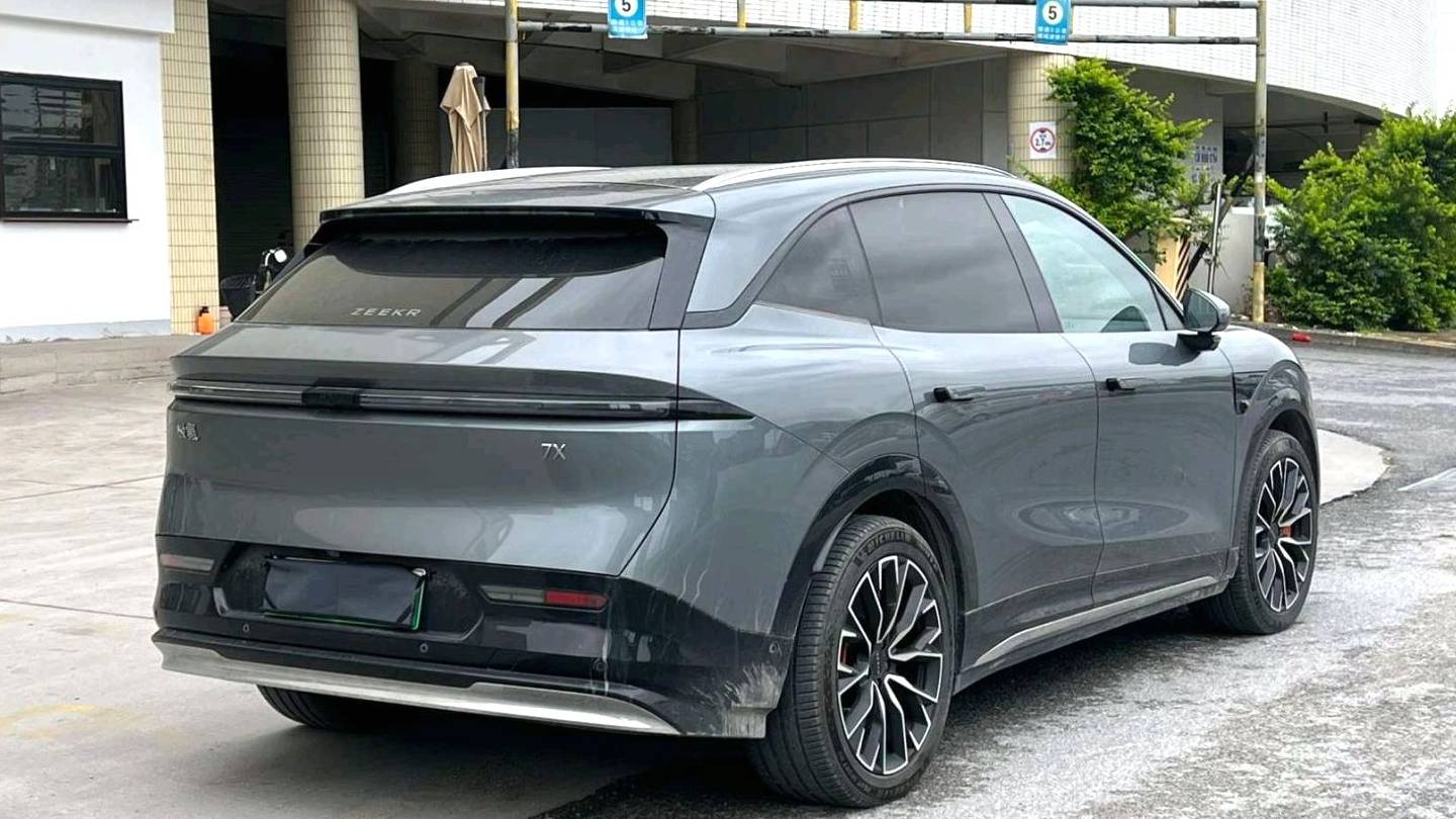 ZEEKR 2025 7X 100kWh Long Range Rear Drive Intelligent Driving Edition