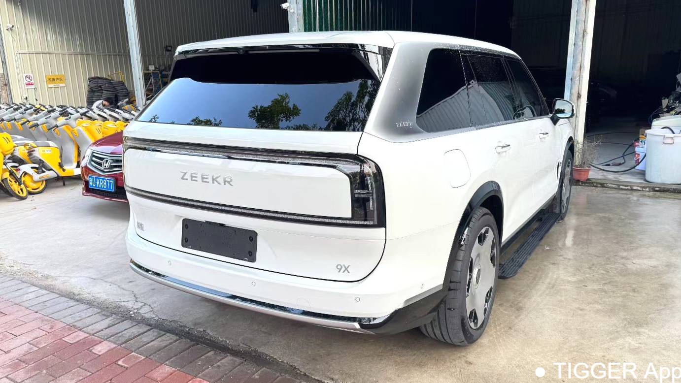 ZEEKR 2025 9X  Ultra Edition 70kWh