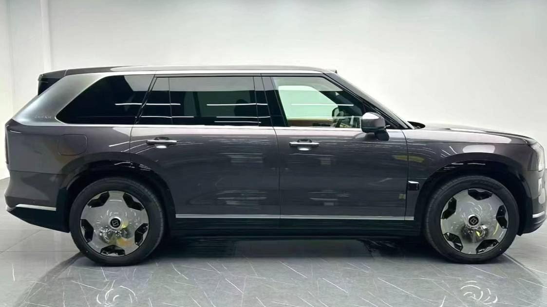 ZEEKR 2025 9X Hyper version 70kWh