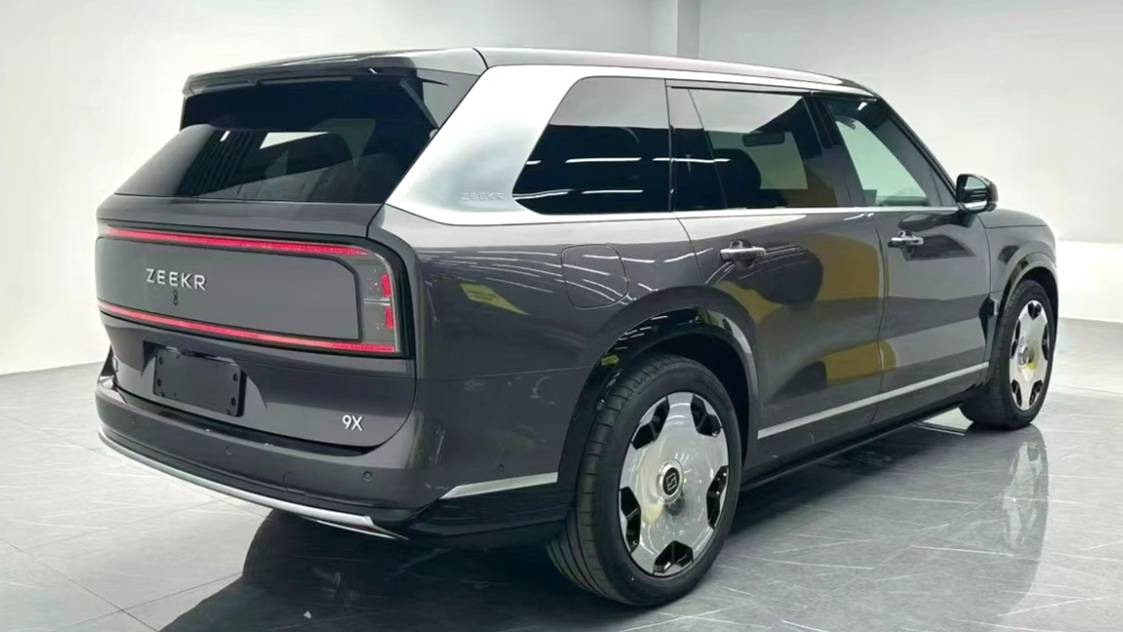 ZEEKR 2025 9X Hyper version 70kWh