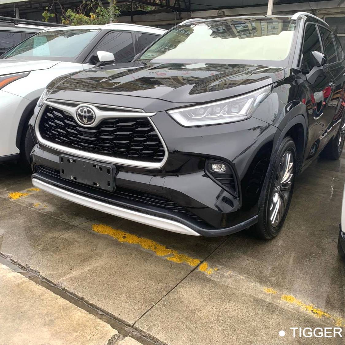 Toyota 2022 Highlander‌ 2.0T 4WD Luxury Edition 7-seater سيارة مستعملة