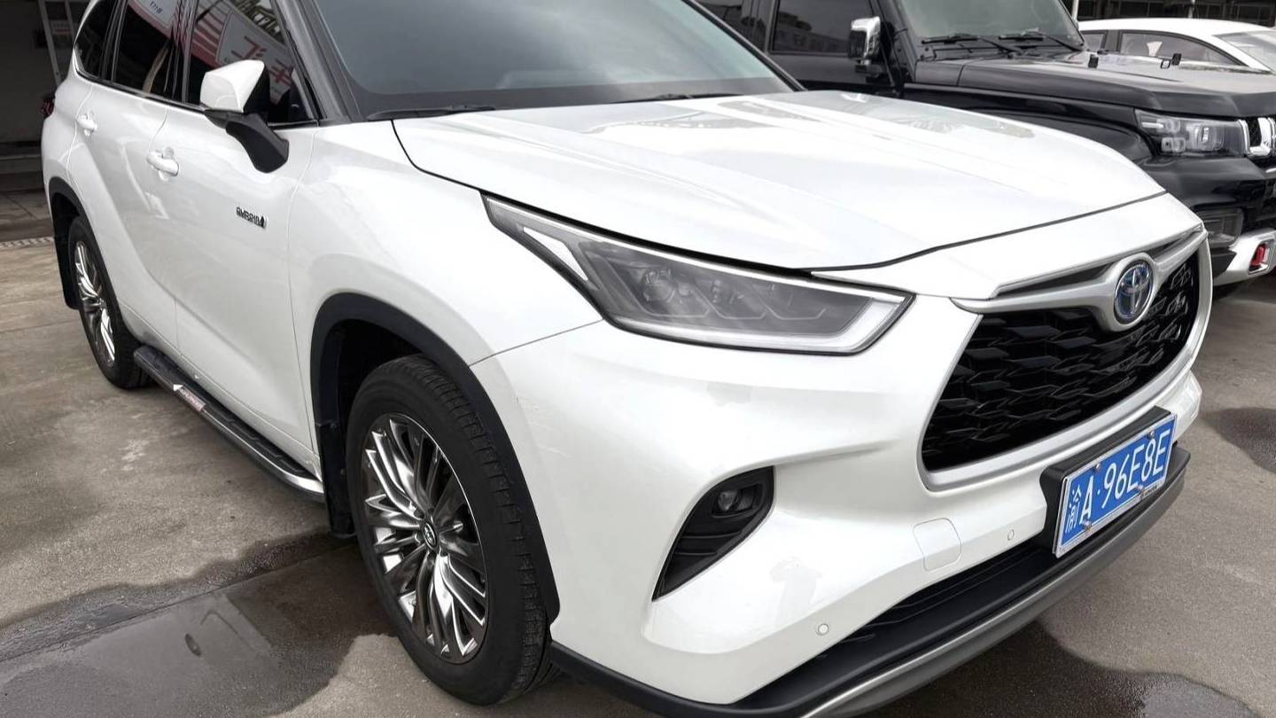 Toyota 2023 Highlander‌ 2.5L Intelligent Hybrid Dual Engine 4WD Premium Edition 7
