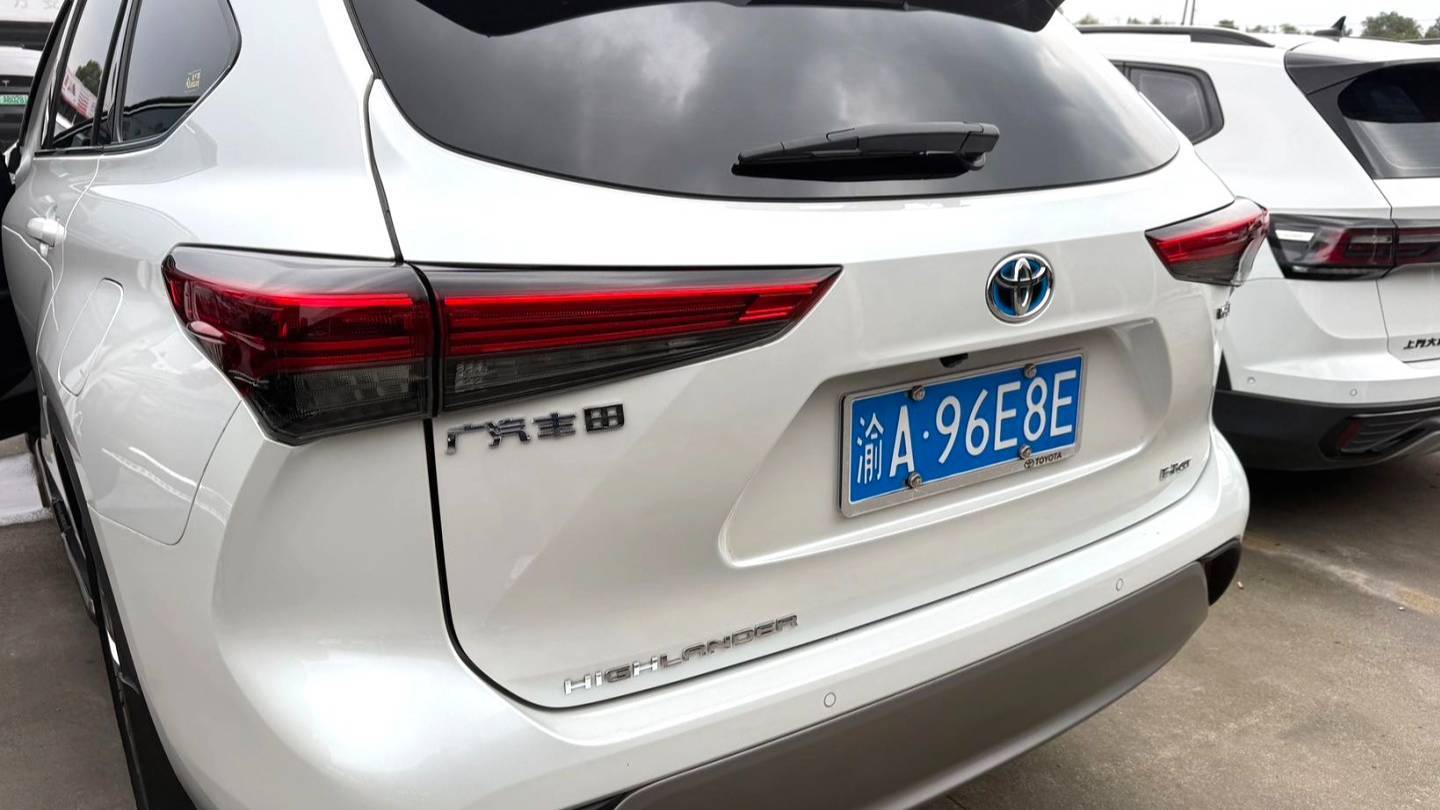 Toyota 2023 Highlander‌ 2.5L Intelligent Hybrid Dual Engine 4WD Premium Edition 7