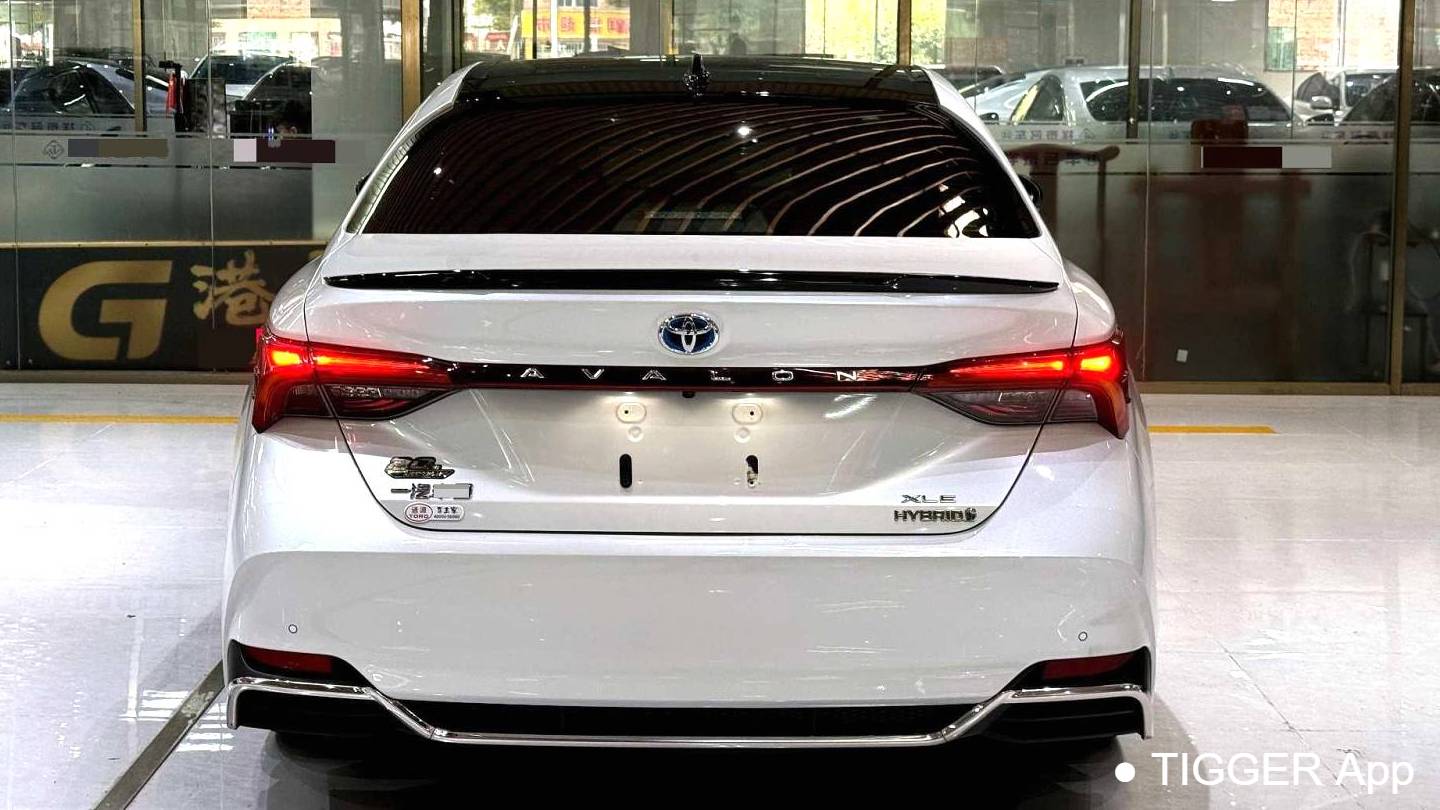 Toyota 2023 Avalon Double engine 2.5L 20th Anniversary Platinum Commemoration