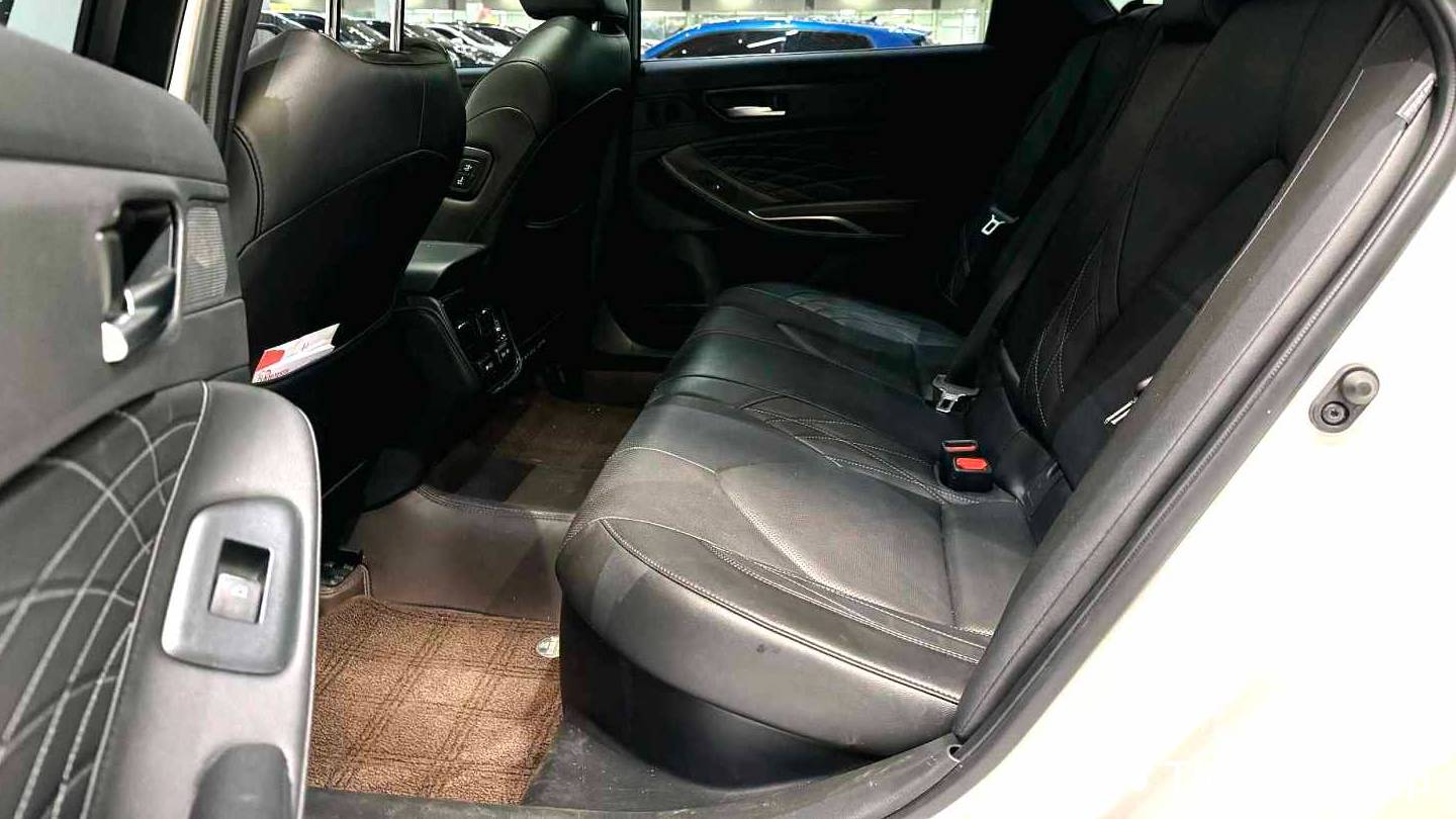 Toyota 2023 Avalon Double engine 2.5L 20th Anniversary Platinum Commemoration