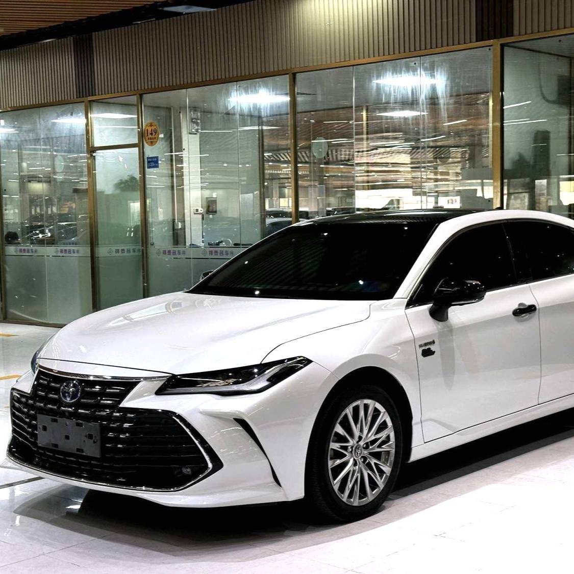 Toyota 2023 Avalon Double engine 2.5L 20th Anniversary Platinum Commemoration Used Car