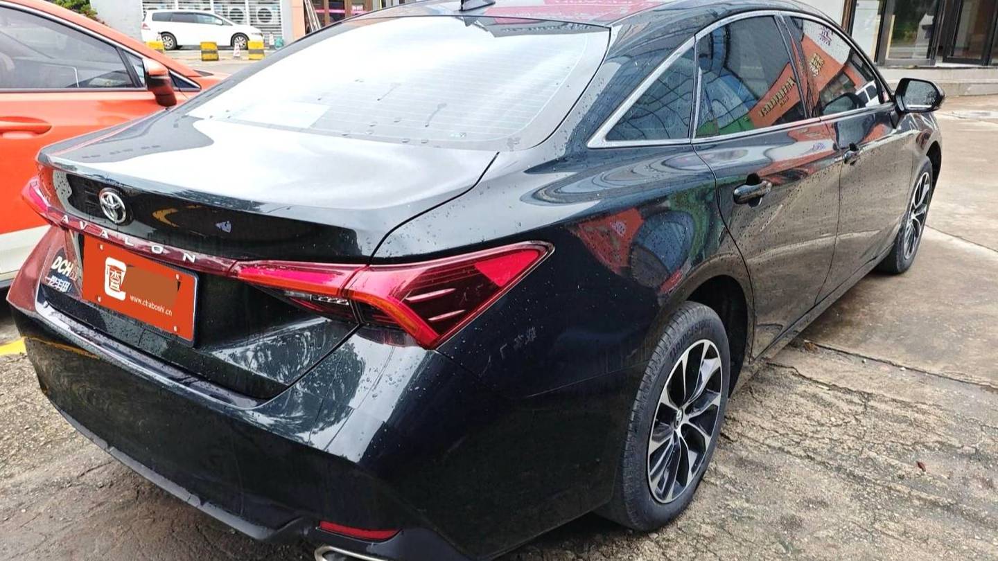 Toyota 2023 Avalon 2.0L Premium Edition