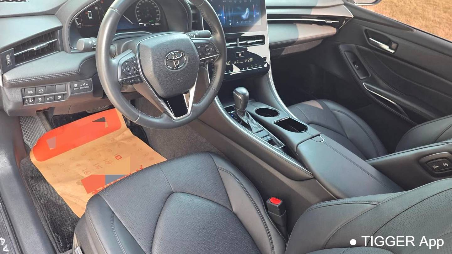 Toyota 2023 Avalon 2.0L XLE Premium Edition