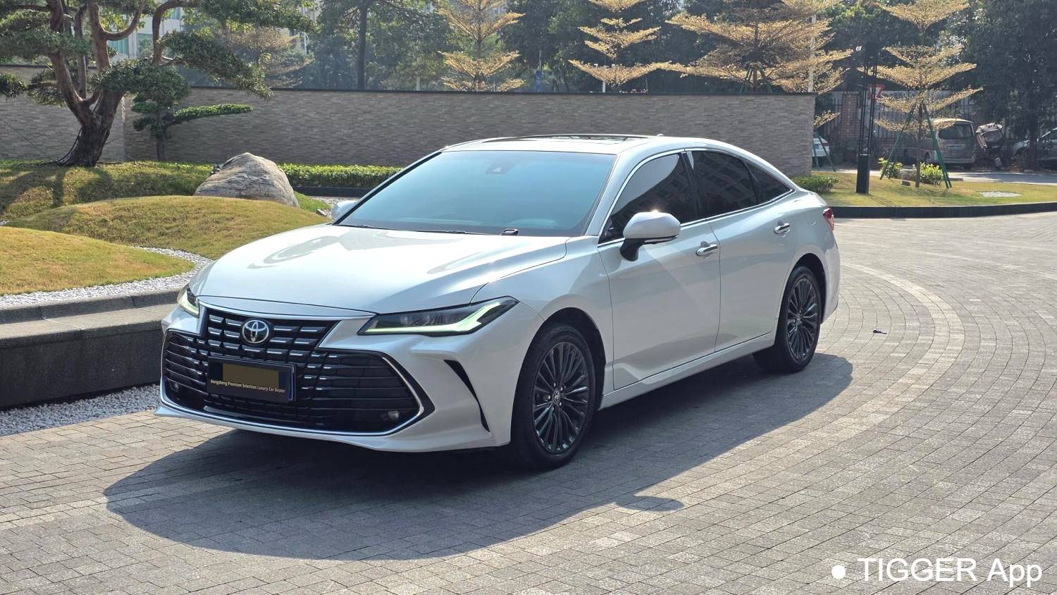 used Toyota 2023 Avalon 2.0L XLE Premium Edition