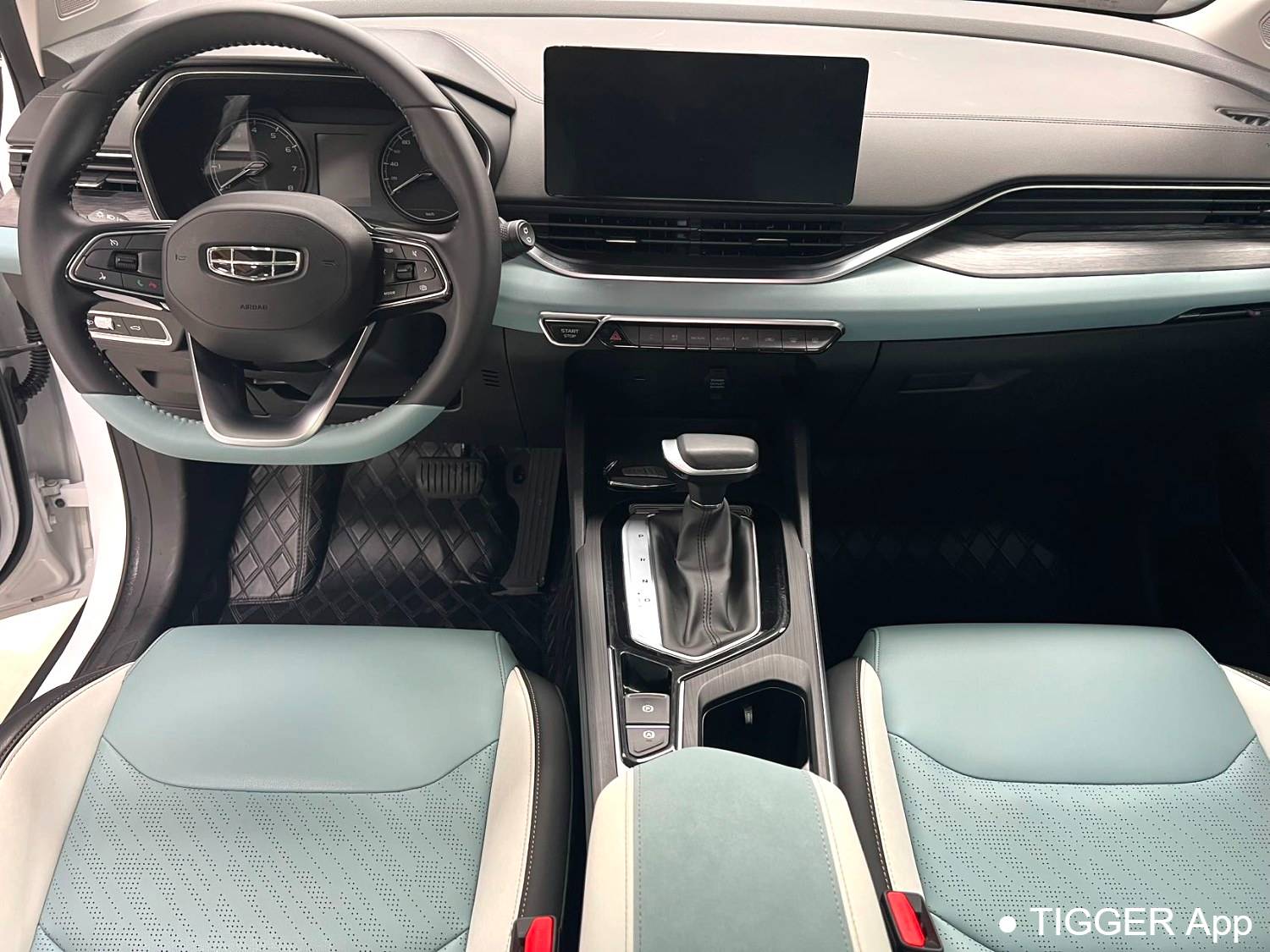 Geely 2022  EMGRAND S  1.4T CVT Crossover Player Edition