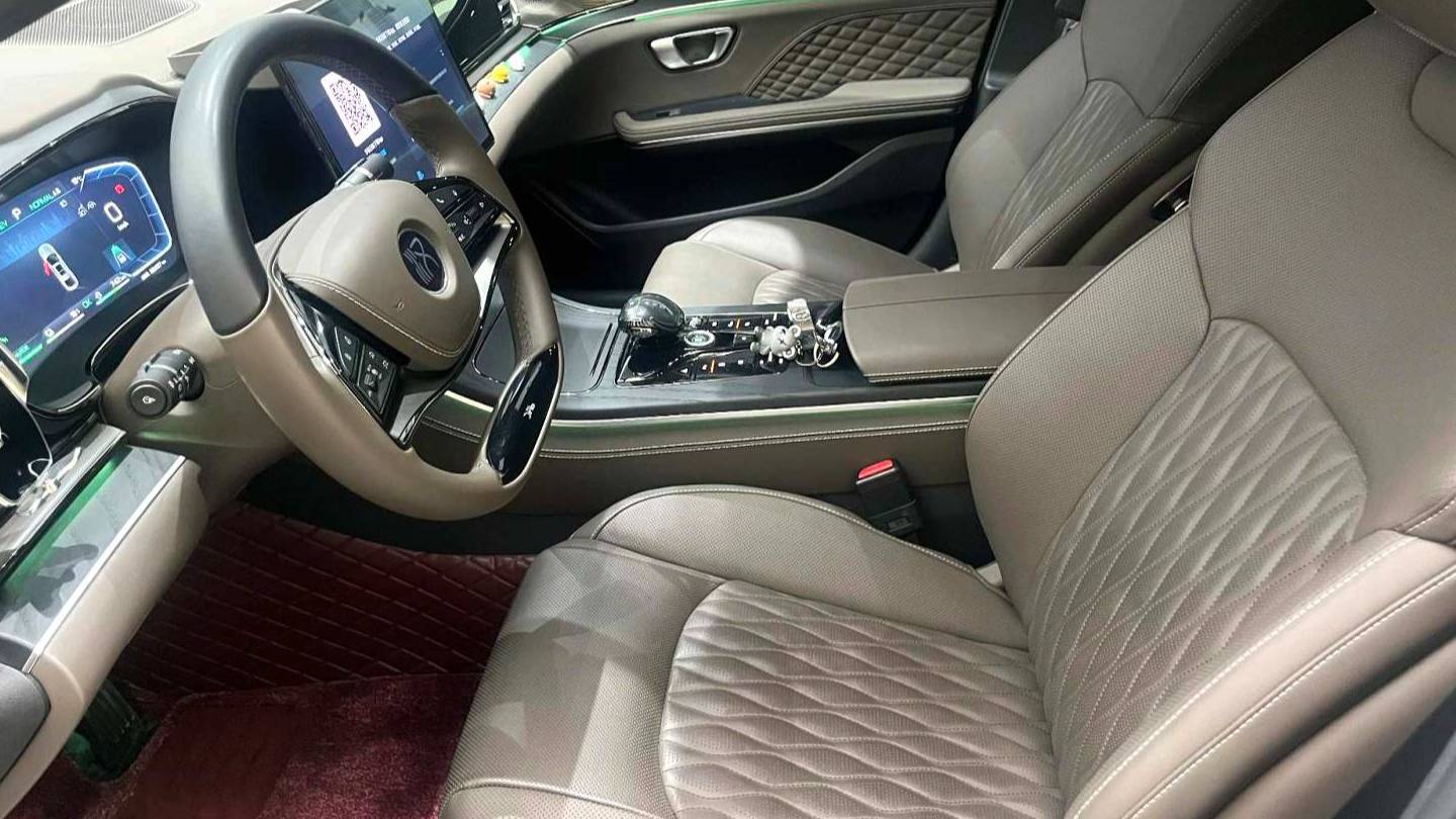 BYD 2023 HAN DM-i Champion Edition 121KM Premium Edition