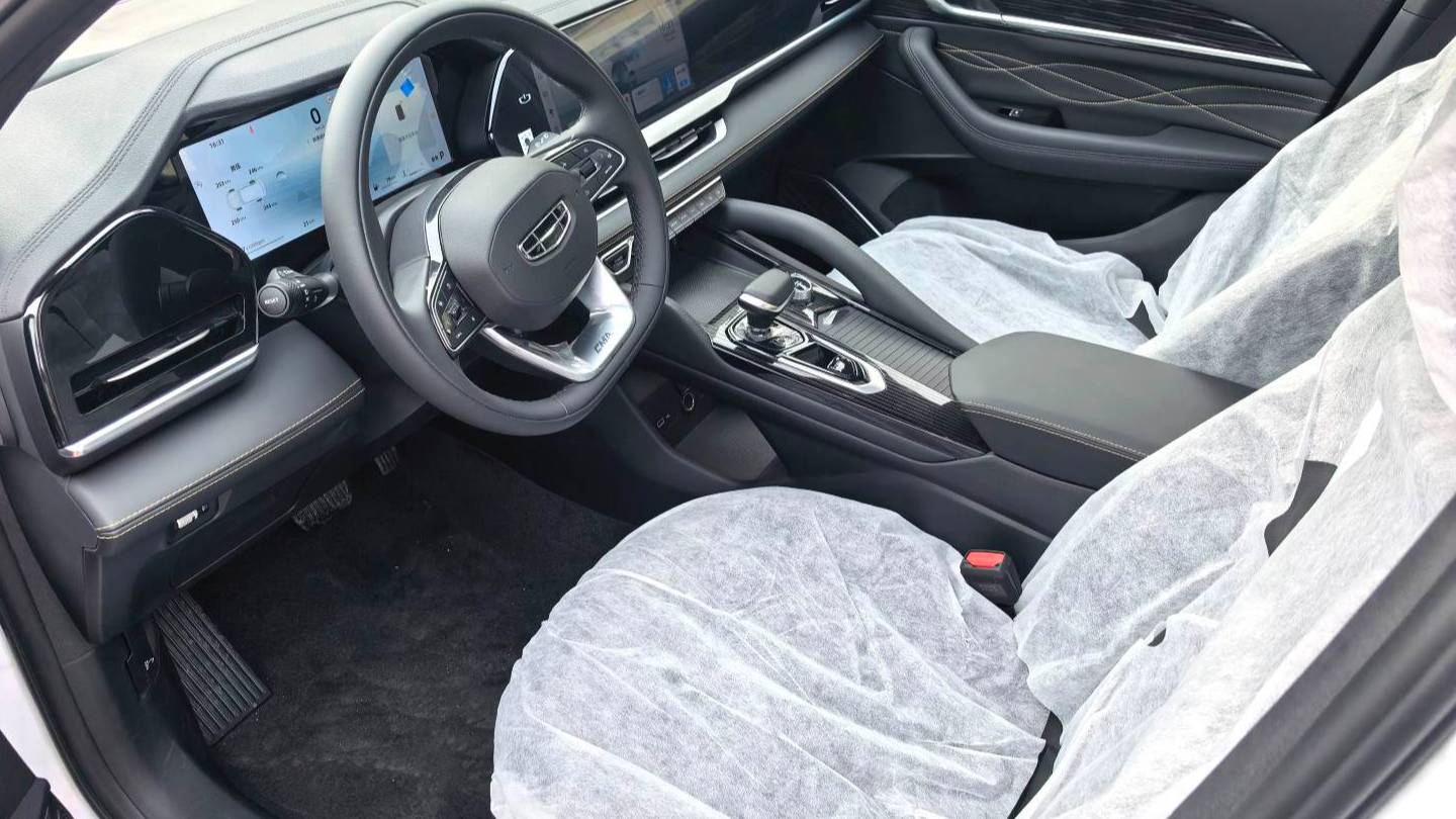 Geely 2024 Monjaro 2.0TD DCT EVO two wheel drive long wind version