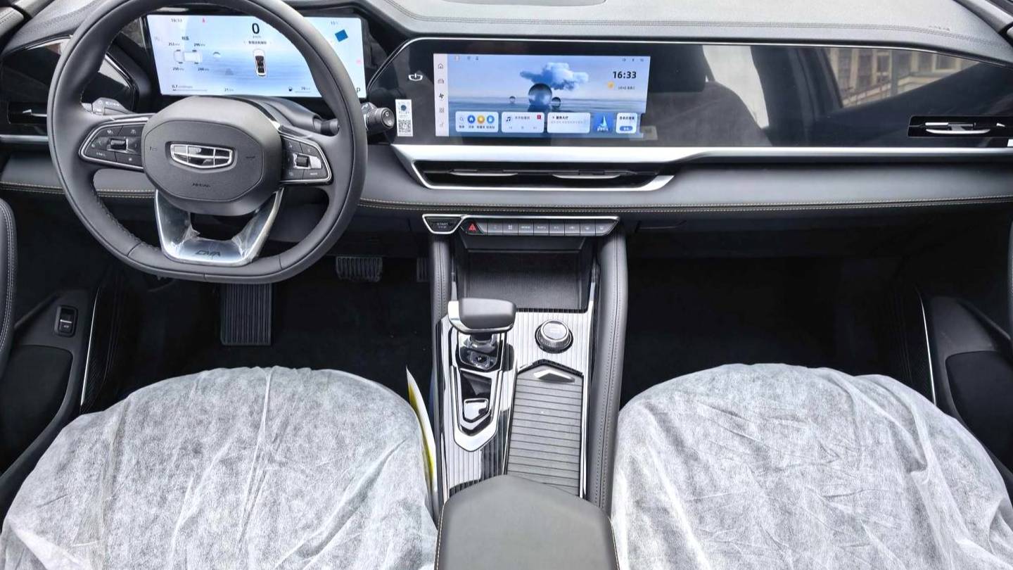 Geely 2024 Monjaro 2.0TD DCT EVO two wheel drive long wind version