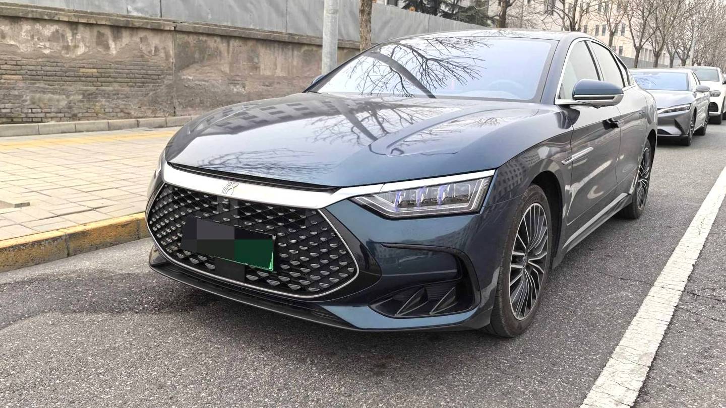 BYD 2023 HAN DM-i Champion Edition 121KM Premium Edition