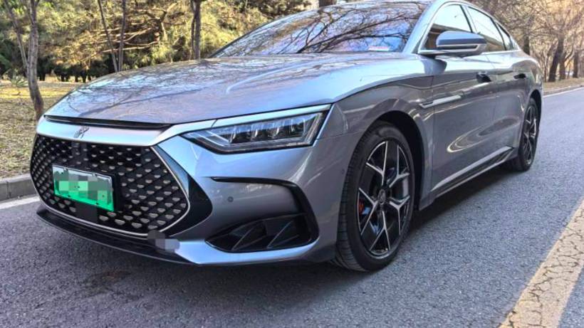 BYD 2022 HAN DM-i 242KM flagship model