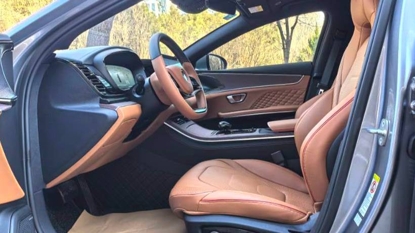 BYD 2022 HAN DM-i 242KM flagship model