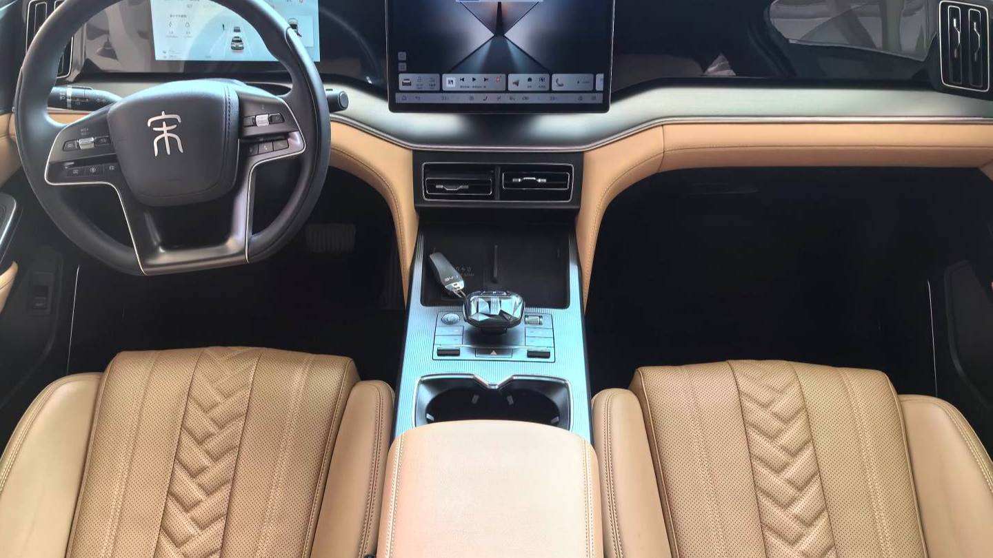 BYD 2024 SONG L DM-i 112km overtaking type