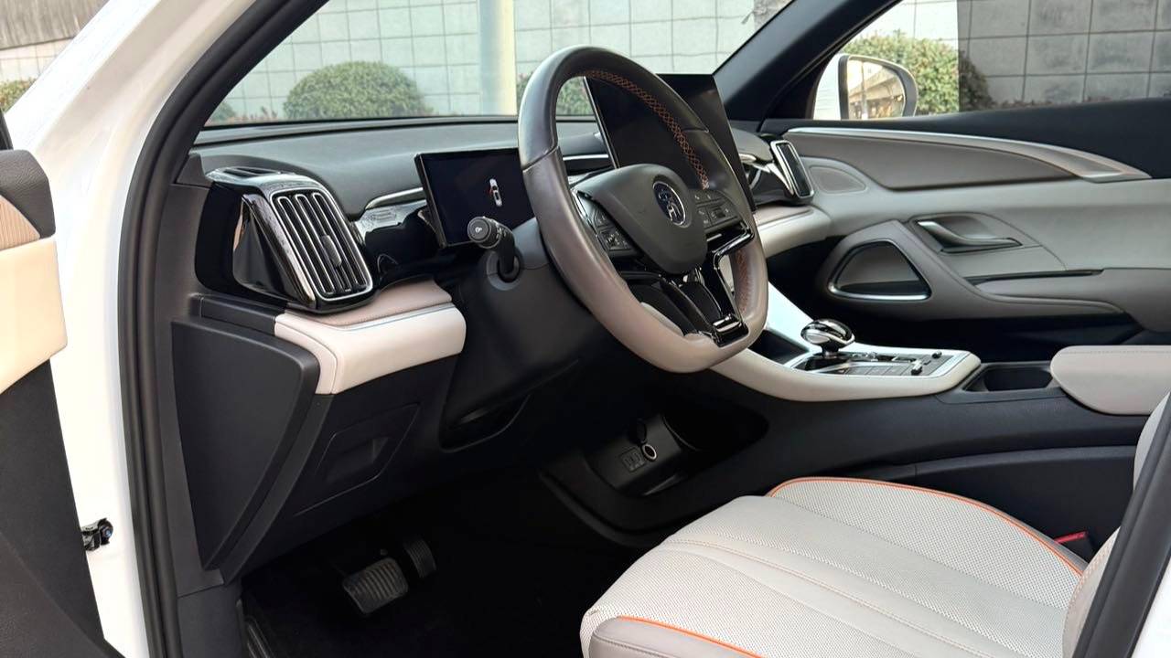 BYD 2024 SONG Pro Honor DM-i 110KM Excellence Edition