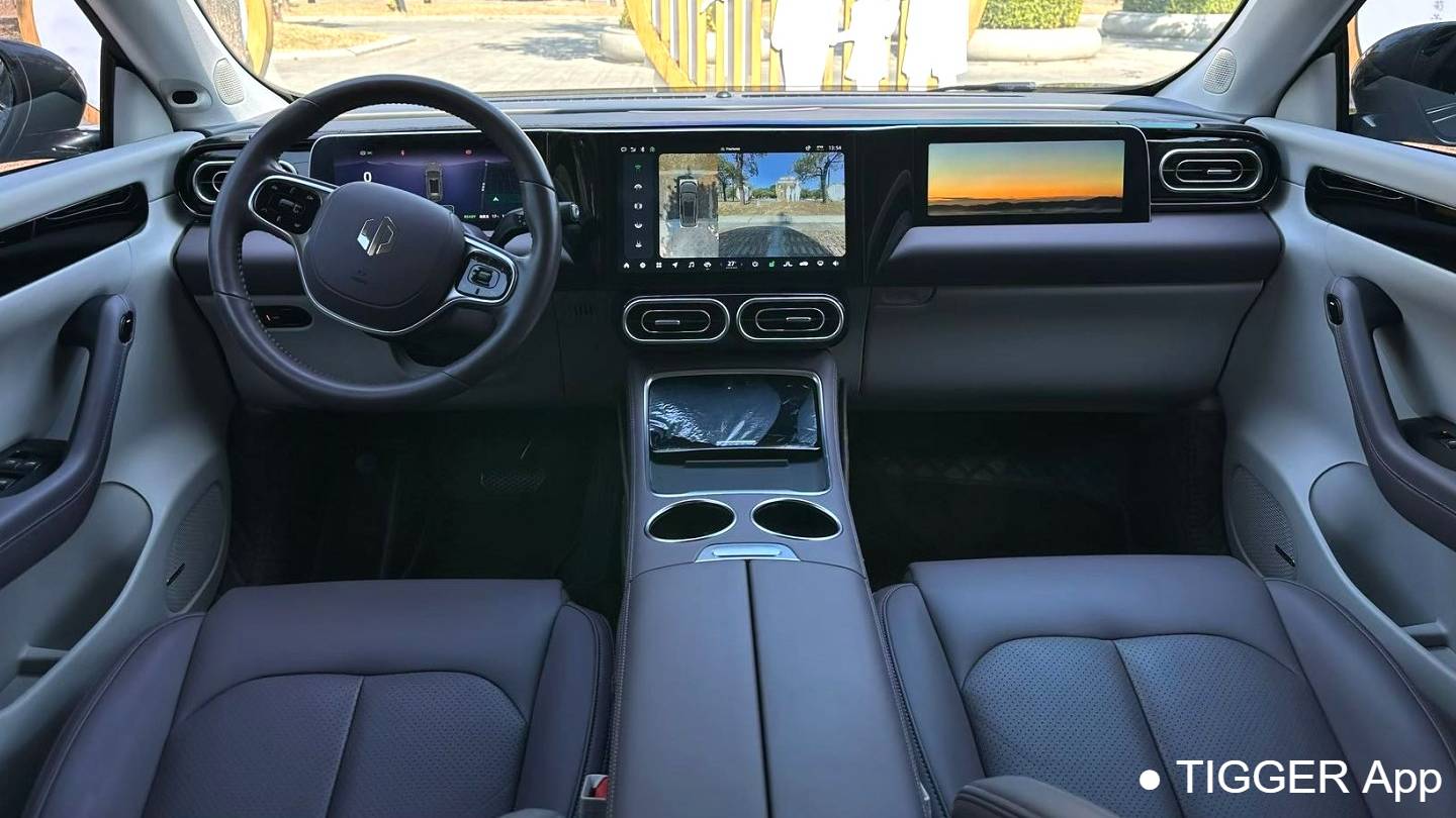 LEAP 2023 C11 Extended Range 300 Comfort Edition