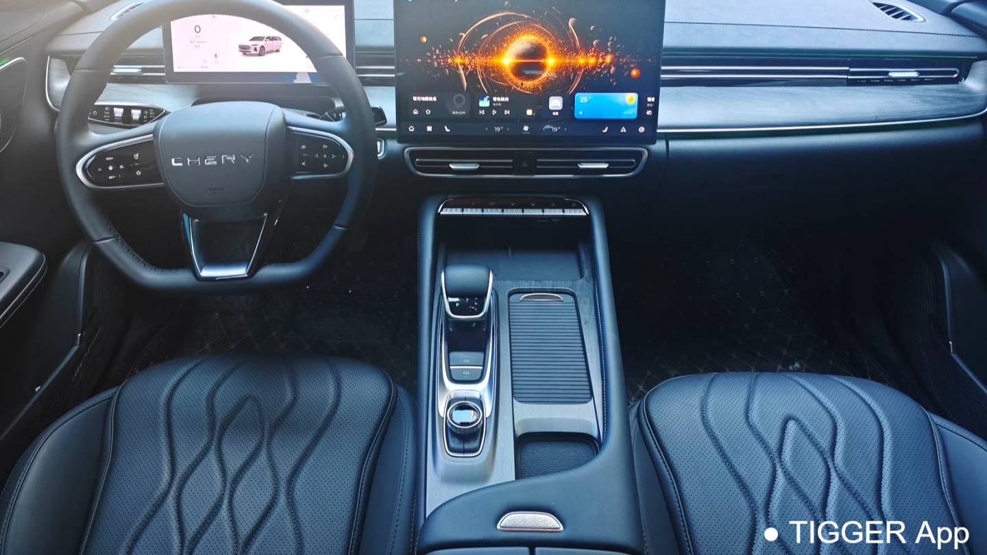 Chery 2025 ARRIZO 8 PRO 1.6T DCT Luxury Model+