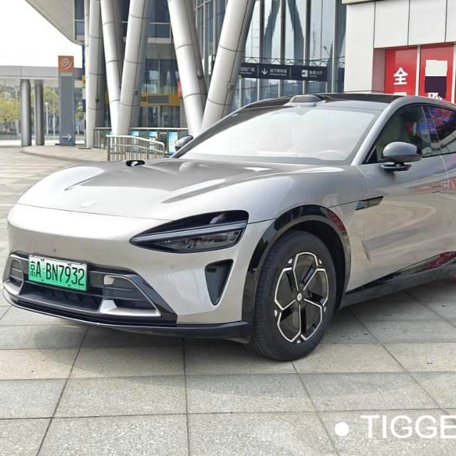 Xiaomi 2025 YU7 Long endurance rear wheel drive version