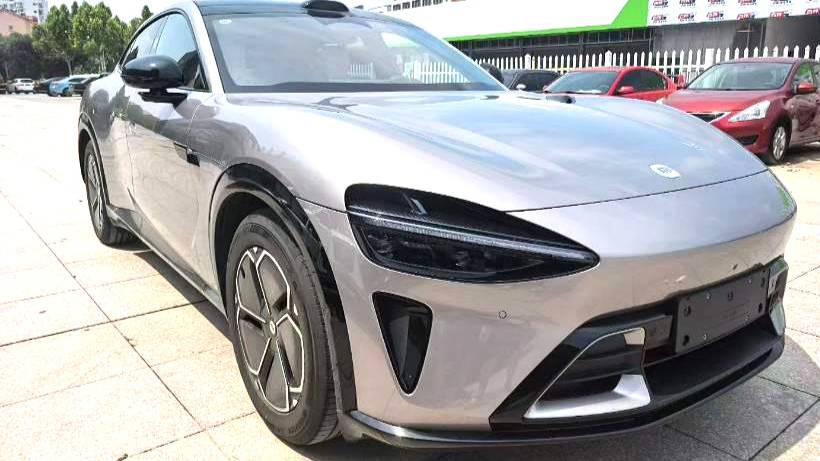 Xiaomi 2025 YU7 Long endurance four-wheel drive Pro version