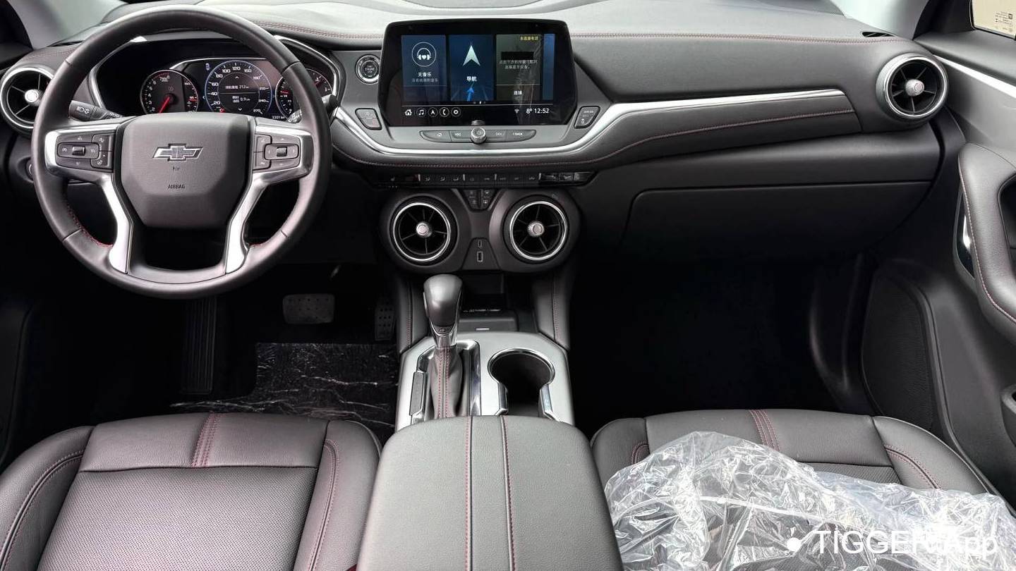 CHEVROLET 2023 BLAZER Light Hybrid 650T Redline 7-seater Thunder Edition