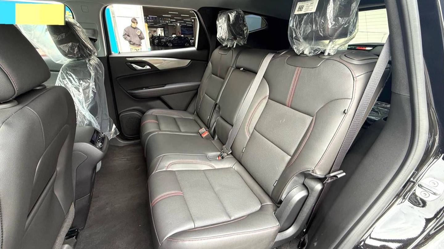 CHEVROLET 2023 BLAZER Light Hybrid 650T Redline 7-seater Thunder Edition