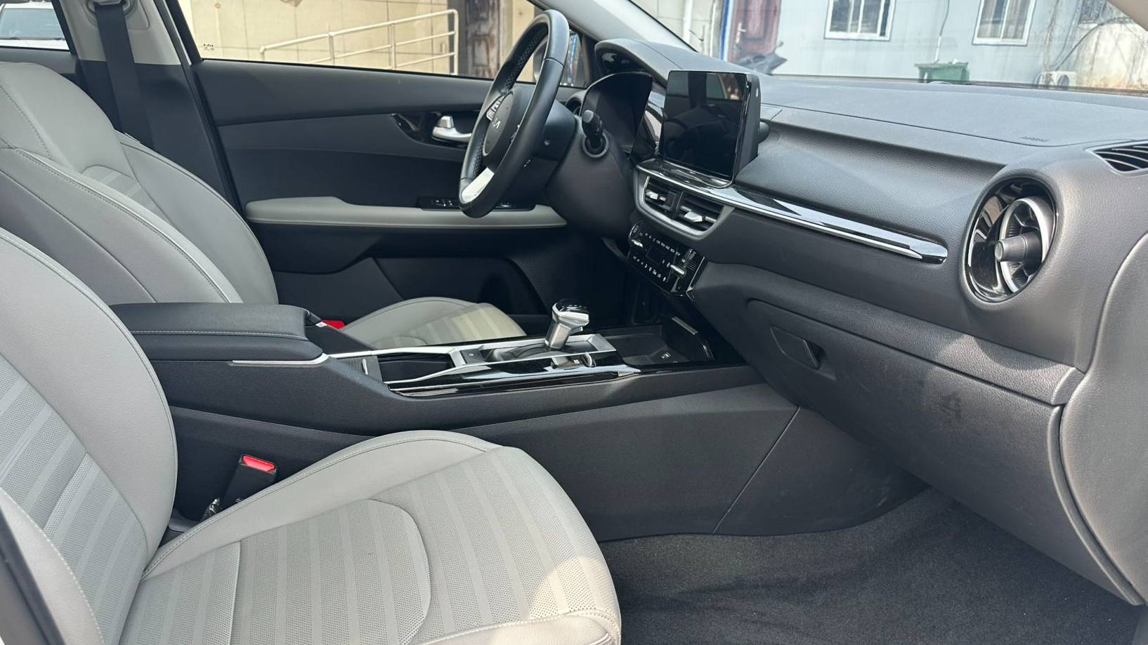 KIA 2023 K3 1.5L CVT Luxury Edition