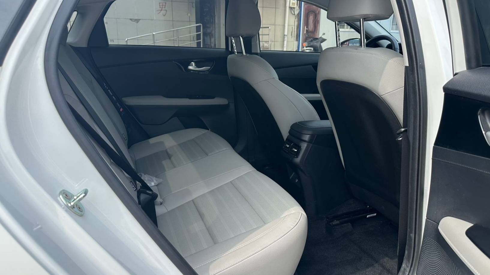 KIA 2023 K3 1.5L CVT Luxury Edition