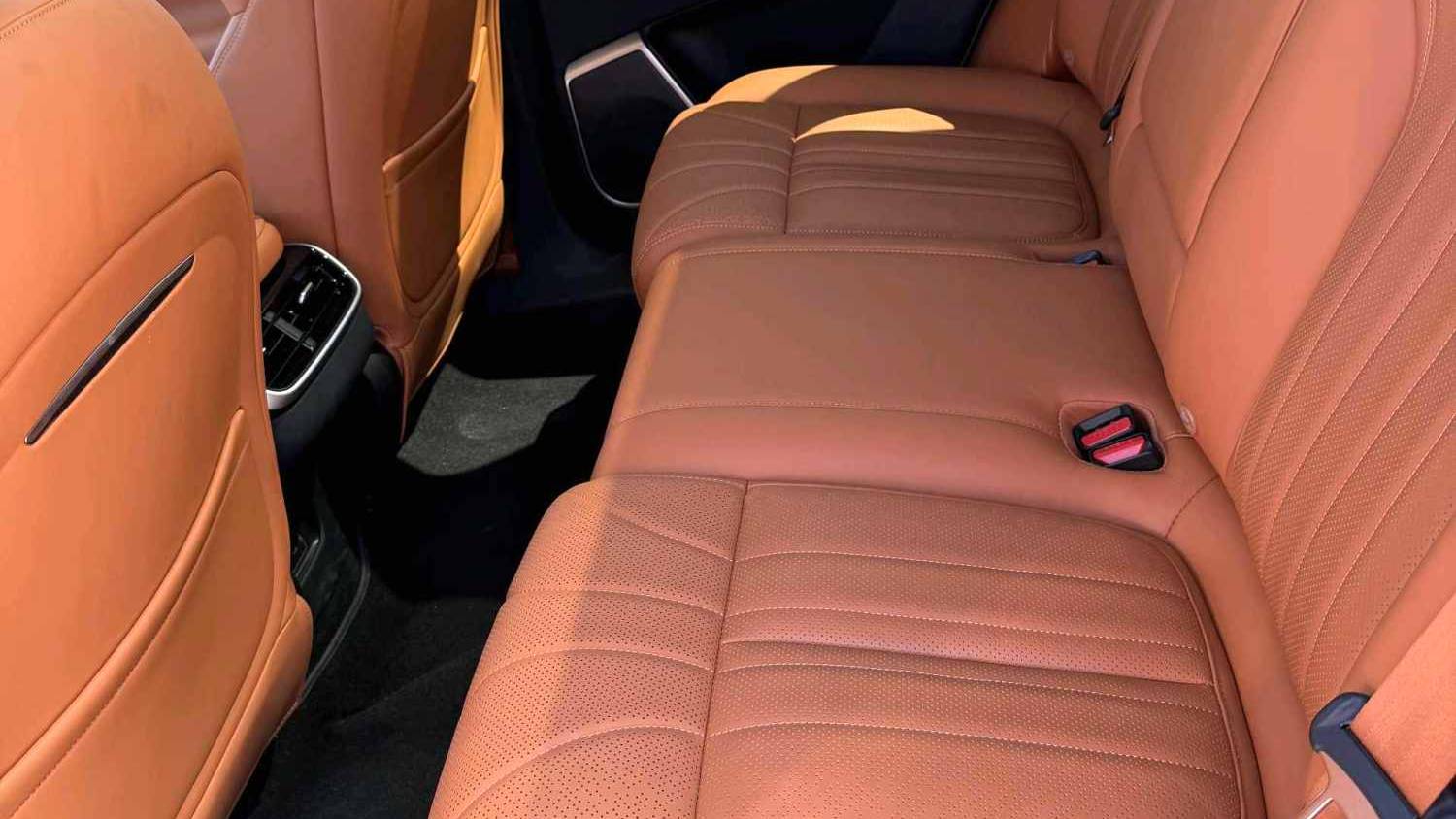 XPENG 2025 G9 625 Long Range Max