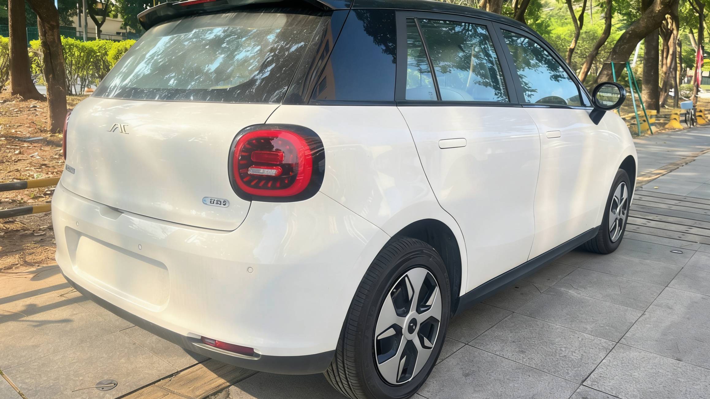 JAC 2025 Yiwei 3 Beloved 330km Air