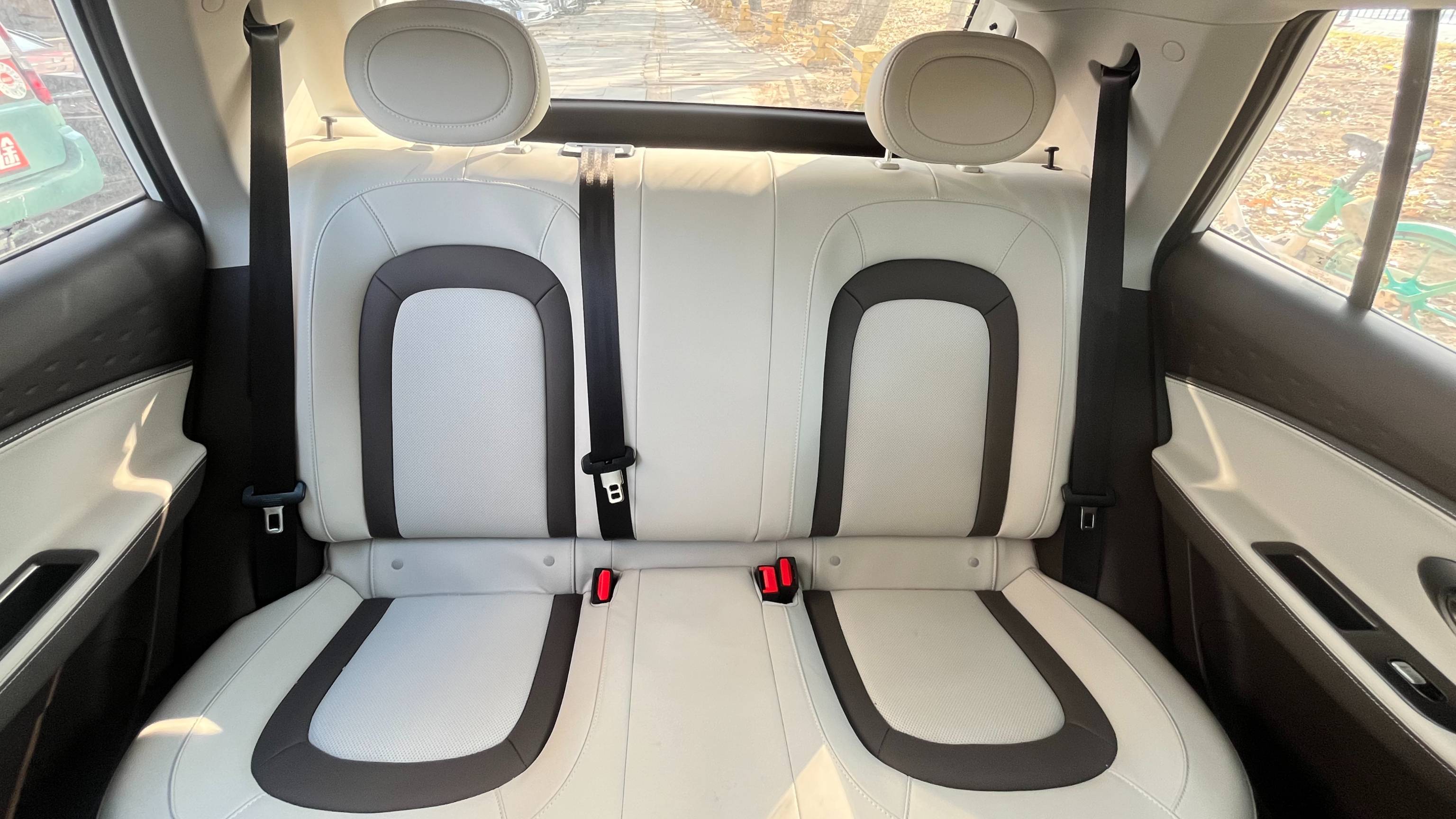 JAC 2025 Yiwei 3 Beloved 330km Air